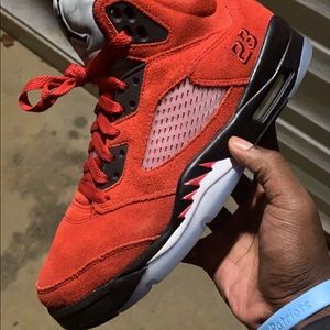 Jordan 5 Raging Bulls, Size 8 mens/10 womens